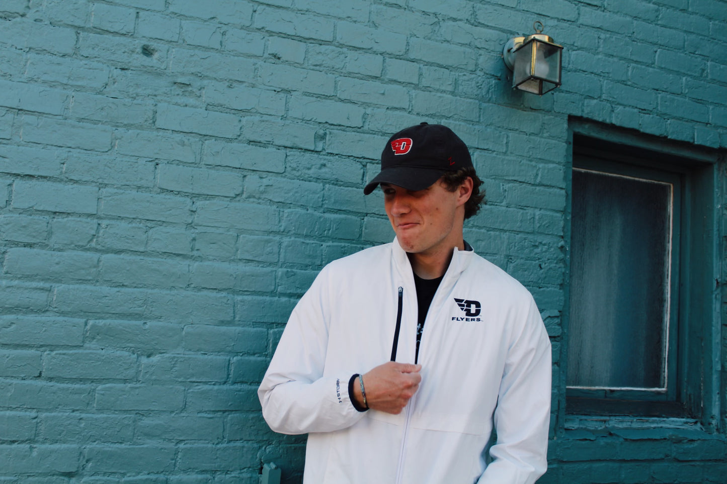 Flyers 1/2 Zip Windbreaker